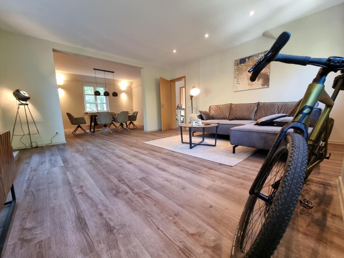 5 Sterne Bahnhoftraum, Appartement "Waldliebe" 133Qm, Grosse Terrasse 70Qm, Qr Code Scannen Fuer Virtuellen Rundgang, Premium Ausstattung Braunfels Extérieur photo