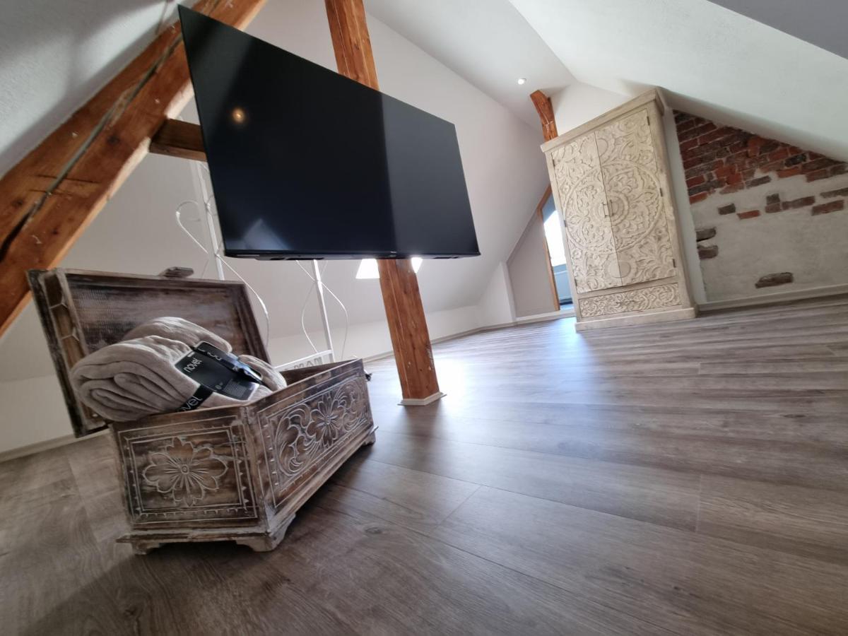 5 Sterne Bahnhoftraum, Appartement "Waldliebe" 133Qm, Grosse Terrasse 70Qm, Qr Code Scannen Fuer Virtuellen Rundgang, Premium Ausstattung Braunfels Extérieur photo