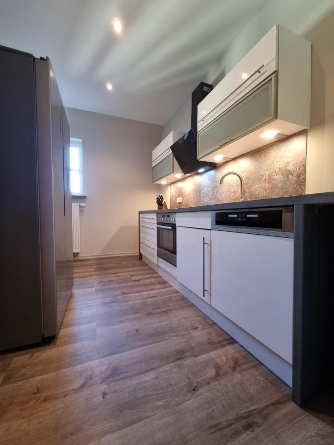 5 Sterne Bahnhoftraum, Appartement "Waldliebe" 133Qm, Grosse Terrasse 70Qm, Qr Code Scannen Fuer Virtuellen Rundgang, Premium Ausstattung Braunfels Extérieur photo